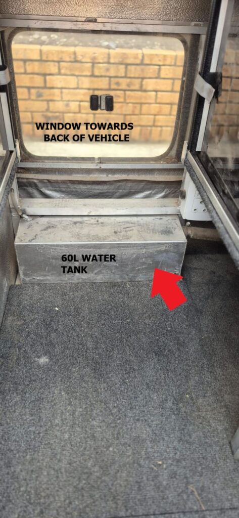 AHA 45 – 60L Water tank and window