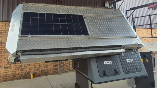 Roof and Sunpanel LHS