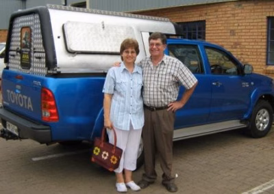 Hendrik en Retha Erasmus with their AHA-45 on a Toyota Double Cab, collected at the AHA Outdoor Systems factory, 2009.
