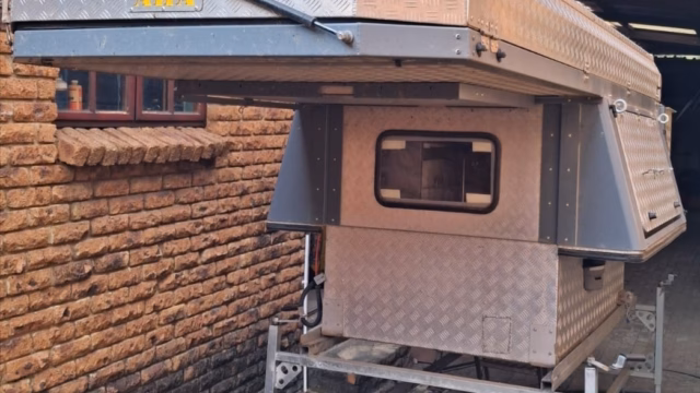 Front of a pre-owned 2021 AHA Transformer with the roof closed.