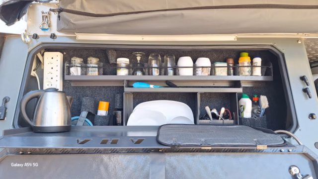 7.2-open-kitchen-compartment-1.jpg
